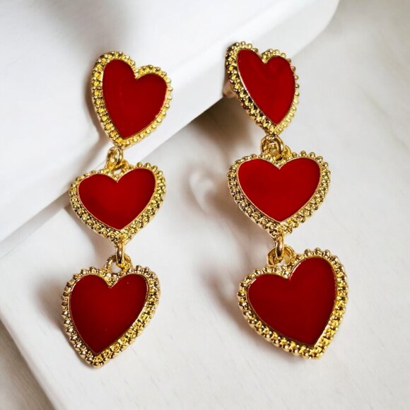 3 Hearts Long Dangle Earring - Picture 4 of 5